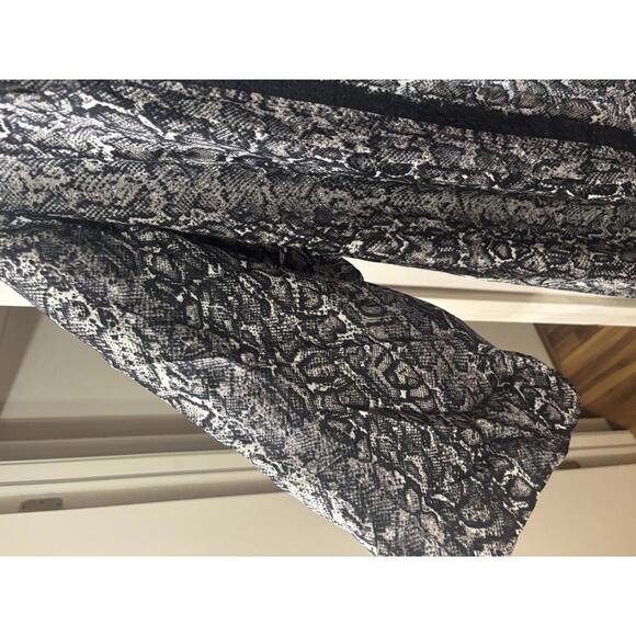 Jessica Simpson Women's Anaconda Print Kimono - Size L - Picture 5 of 6